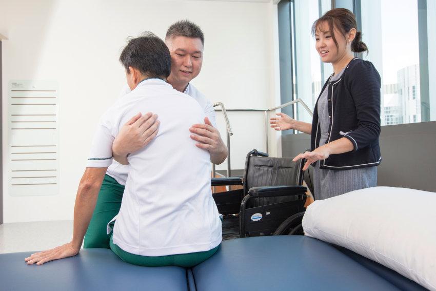 Emerging Trends in Caregiver Training for 2024